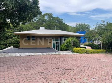 Casa · 280m² · 3 Recámaras · 2 Estacionamientos · Casa en Venta en Las Cañadas, Zapopan.