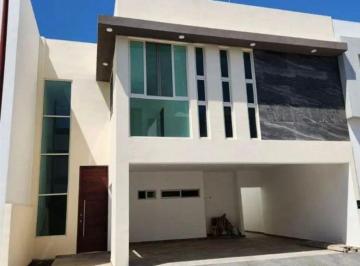 Casa de 3 habitaciones, Santiago · Casa de 287 m² con 3 Recámaras en Venta en Los Cavazos