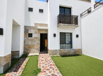 Casa de 3 habitaciones, León · Casa Amueblada en Renta en Leon Guanajuato