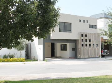 Casa de 3 habitaciones, Saltillo · Casa en Venta Rincón de Los Encinos