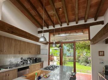 Casa de 5 habitaciones, Cuernavaca · Venta de "Casa" en El Rancho Cortes en Cuernavaca, Morelos.