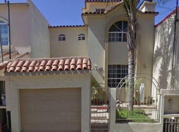 Casa de 4 habitaciones, Ensenada · Venta de Casa en La Colonia Moderna Oeste en Ensenada Baja California