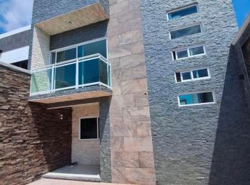 Casa · 170m² · 3 Recámaras · 2 Estacionamientos · Casa - Cuautla