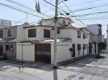 Casa de 4 habitaciones, Cuautitlán · Casa en Paseo de Santa María, Cuautitlán, Edo. Méx.
