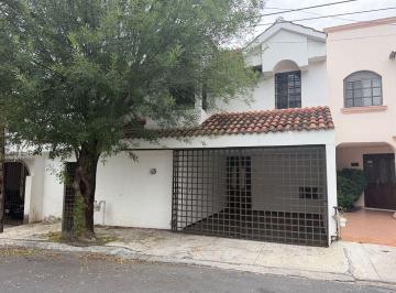Casa · 180m² · 3 Recámaras · 1 Estacionamiento · Casa en Renta Paseo Residencial Al Sur de Monterrey