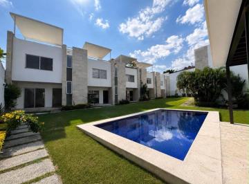 Casa de 3 habitaciones, Emiliano Zapata · Casa en Renta con Roof Garden y Alberca | Condominio 7 Casas | Lomas Trujillo | Sur Cuernavaca