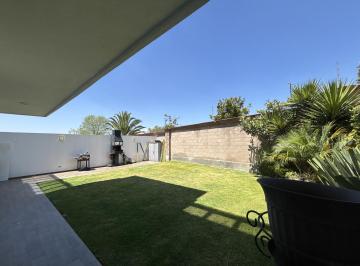 Casa · 555m² · 6 Recámaras · 2 Estacionamientos · Venta Casa de Oportunidad; Joya Inmonbiliaria en Zona Más Exclusiva de Puebla. Casa en Esquina