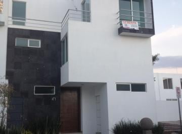 Casa en condominio de 3 habitaciones, Zapopan · Casa en Renta en Coto Pacifica Habitat