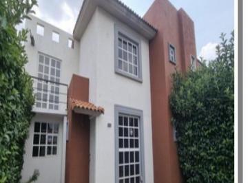 Casa · 163m² · 4 Recámaras · 2 Estacionamientos · Casa en Venta en Bosque de Las Fuentes