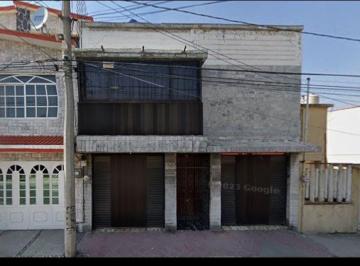 Casa de 4 habitaciones, Ecatepec de Morelos · Casa en Venta en Cda. Gardenias 18, Izcalli Ecatepec, 55030 Ecatepec de Morelos, Méx.