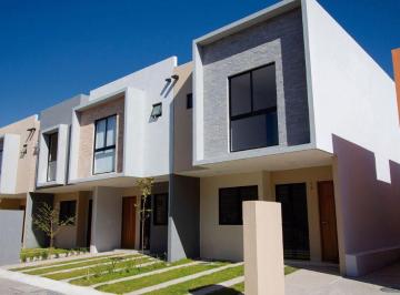 Casa de 3 habitaciones, San Pedro Tlaquepaque · Casa en Venta Parques del Bosque 2da Sección