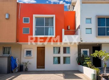 Casa · 134m² · 2 Recámaras · 2 Estacionamientos · Casa en Renta en El Lago, Frente a Cetys Universidad Tijuana