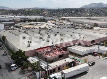Bodega comercial · Nave Industrial en Venta en C. D. Industrial, Tijuana