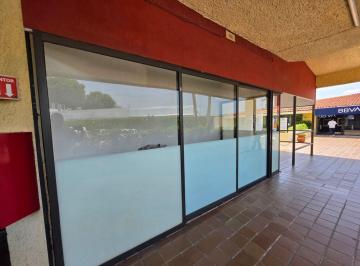 Local comercial , Cuernavaca · Pequeño Local en Zona Principal de Importante Plaza de Cuernavaca