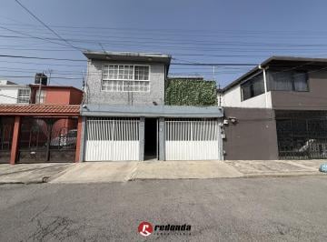 Casa · 125m² · 4 Recámaras · 2 Estacionamientos · Casa en Sección Parques