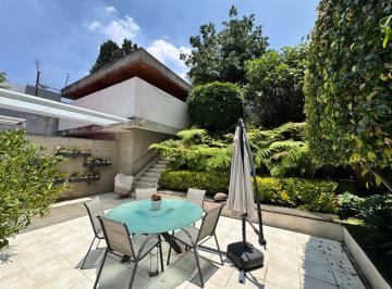 Casa de 4 habitaciones, Huixquilucan · Venta Casa en La Mejor Zona de Bosques de La Herradura, con Amplio Jardín.