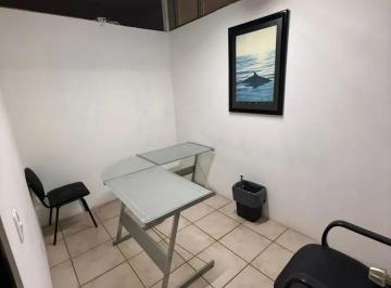 1 · Oficina en Renta en Las Rosas con Servicios Inlcuidos
