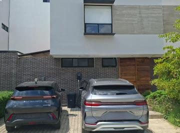 Casa de 3 habitaciones, Zapopan · Casa en Renta en El Coto Munah, Pegado a Solares.