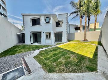 Casa de 4 habitaciones, Puebla · Hermosa Casa en Venta en Calzada Zavaleta a 5 Minutos de La Ibero