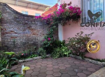 Casa de 4 habitaciones, Uruapan · Casa en Venya Fracc. Arboledas, Uruapan, Michoacán