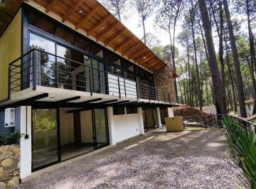 6e8b11a5b33b657b691aa5fd0a2a0c33d5d760a4516ce879a302abb6e94f2a72 · Casa en Venta en Cerro Gordo, Valle de Bravo