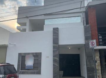 Casa de 4 habitaciones, Monterrey · Casa en Renta en Chepevera