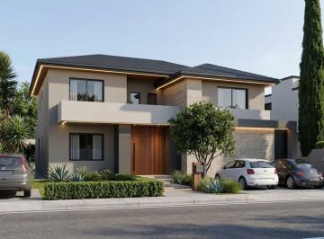 Casa de 4 habitaciones, San Luis Potosí · Casa en Venta Campestre Potosino de Golf con Vista Al Campo