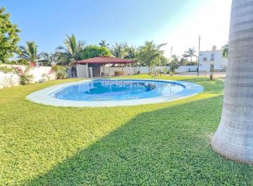 Casa de 2 habitaciones, Acapulco de Juárez · Fracc. Res. La Palma Villa 2 Rec. 2 Baños, Alberca,2 Estacionamientos,2 Albercas, a 3 Min de La Playa