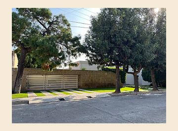 Casa Venta de 3 habitaciones · Residencia en Loma Alta