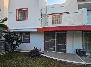 Villa de 4 habitaciones, Acapulco de Juárez · Fracc. Joyas Diam. Plus Villa 4 Rec,3 Baños,3 Balcones, 2 Estacionamientos, Alberca, a 4 Min de Playa