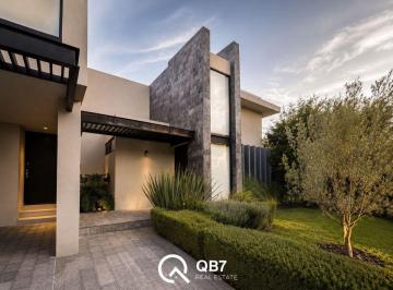Casa de 3 habitaciones, Querétaro · Casa en Renta en Campanario Frente a Parque, en Zona Privilegiada