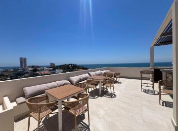 Departamento · 95m² · 2 Recámaras · 1 Estacionamiento · Venta de Departamento en Fraccionamiento Costa de Oro con Vista Al Mar