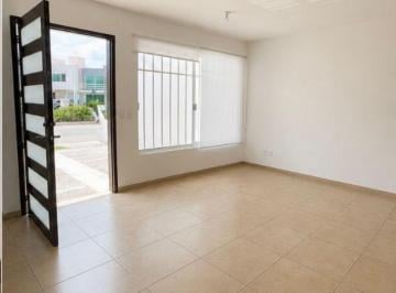 Casa de 4 habitaciones, Querétaro · Se Renta Casa en El Refugio 4 Recamaras, 1 en Planta Baja
