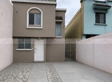 Casa · 80m² · 2 Recámaras · 2 Estacionamientos · Casa en Venta en San Nicolás de Los Garza