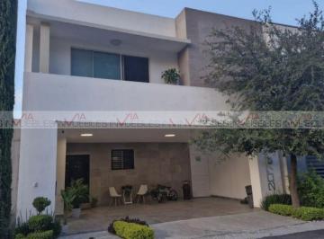 Casa · 301m² · 3 Recámaras · 2 Estacionamientos · Casa en Renta en Monterrey