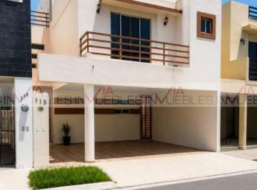 Casa · 208m² · 3 Recámaras · 2 Estacionamientos · Casa en Venta en Valle de La Sierra
