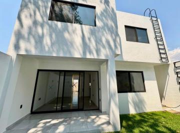 Casa de 3 habitaciones, Cuernavaca · Venta Excelente Casa Al Norte de Cuernavaca Col. Maravillas en Privada.