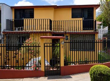 Casa de 5 habitaciones, Naucalpan de Juárez · Venta de Casa en La Colonia Ciudad Satelite en Naucalpan de Juarez en El Estado de Mexico