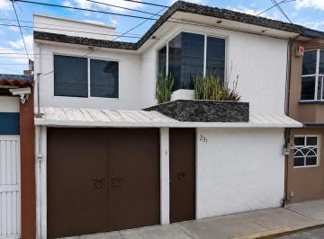 Casa de 4 habitaciones, Coacalco de Berriozábal · Venta de Casa en La Colonia Villa de Las Flores en San Francisco Coacalco en El Estado de Mexico