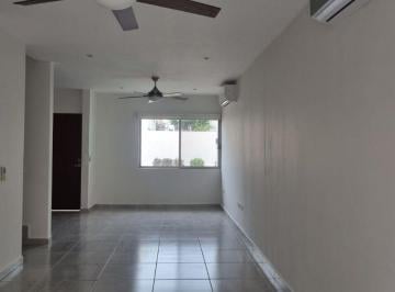 Casa de 3 habitaciones, Cancún · Casa en Renta en Long Island