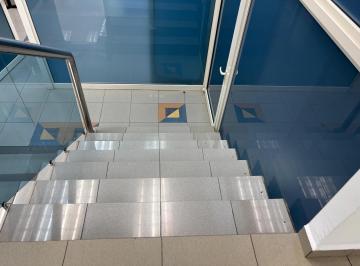 Oficina · 900m² · 25 Estacionamientos · Apv Oficina en Renta en Guadalupe
