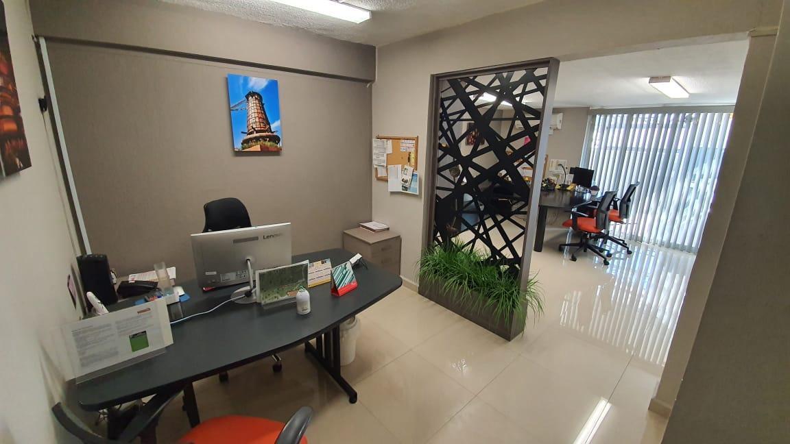 Office for Rent in Villa Mitras