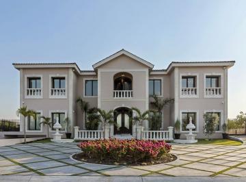 b1ff3b6597583fcbd2b58735433e2e7254cc33bf8c3dd01a52fe20f7499436ee · Venta - Villa Eleganza - El Campanario