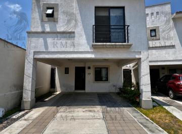 Casa · 3 Recámaras · 2 Estacionamientos · Casa en Prolongacion Constituyentes