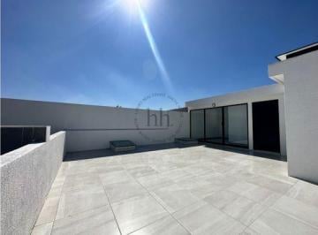 Casa · 220m² · 3 Recámaras · 2 Estacionamientos · Casa en Renta en City Lomas