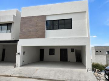 Casa · 277m² · 3 Recámaras · 2 Estacionamientos · Casa en Dominio Cumbres