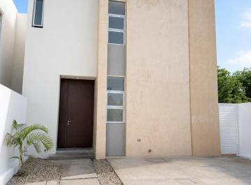 Casa · 160m² · 3 Recámaras · Casa en Venta de 3 Recamaras con Alberca