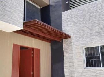 Casa · 256m² · 4 Recámaras · 2 Estacionamientos · En Renta Casa Para Oficinas, Spa, Clínica, Consultorios.