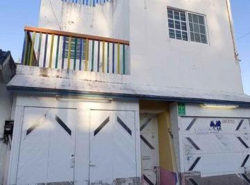 Casa · 105m² · 4 Recámaras · 2 Estacionamientos · Se Vende Casa Para Remodelar en Fracc Las Hortalizas en Puerto de Veracruz