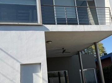 266deaecfb55a080a501eaea1c0d69d1e66adaf6cc556de41bb55198c6bac82b · Casa en Venta en Villamontaña